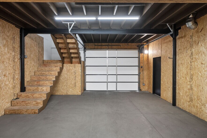 More Photos Of 5244 Vineland Ave, North Hollywood Loft Creative Space For Lease
