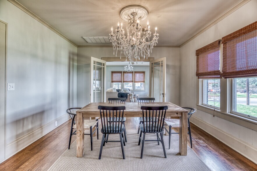 More Photos Of 404 W Main St, Bellville Office Residential For Sale