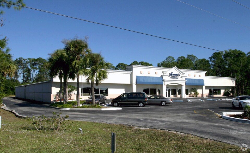 More Photos Of 10001 Tamiami Trl E, Naples Freestanding For Lease