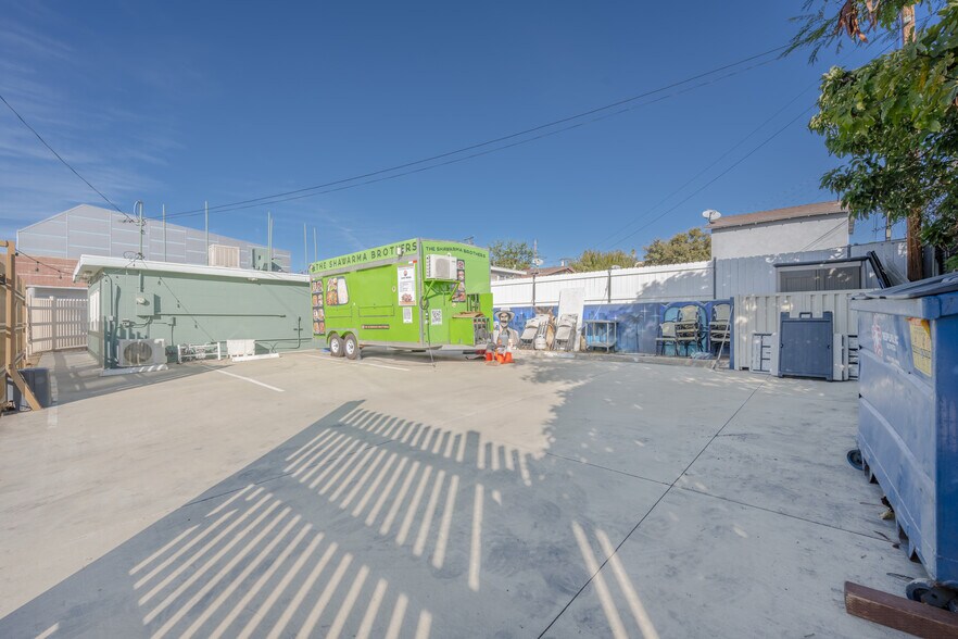 More Photos Of 920 N Bonnie Beach Pl, Los Angeles Freestanding For Sale