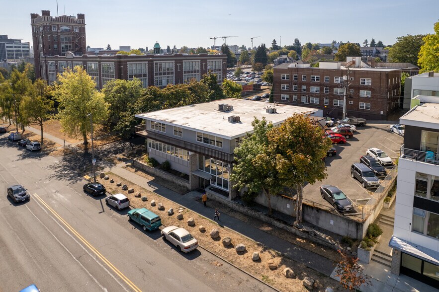 More Photos Of 622 Tacoma Ave S, Tacoma Office Residential For Sale