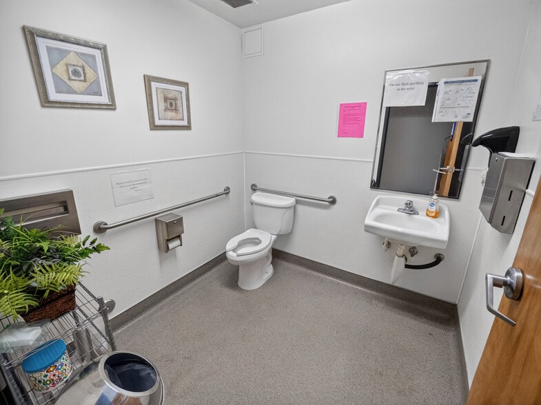 More Photos Of 2350 S Central Ave, Compton Daycare Center For Lease
