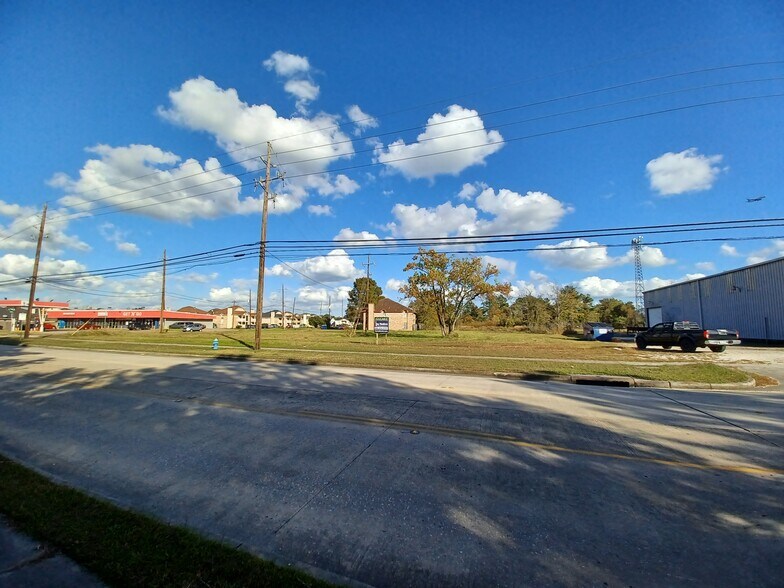More Photos Of 1315 Houston, Humble Land For Sale