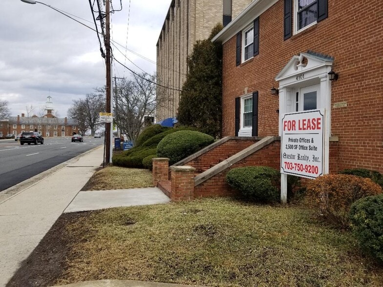 More Photos Of 4101 Chain Bridge Rd, Fairfax Office For Lease