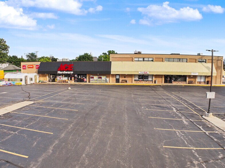More Photos Of 441 Milwaukee Ave, Burlington Freestanding For Sale