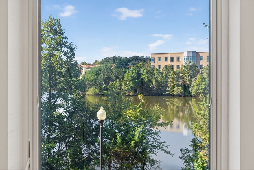 More Photos Of 46165 Westlake Dr, Sterling Medical For Sale