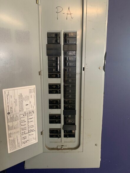 More Photos Of 1501 NW 1st Ct, Boca Raton Light Distribution For Lease