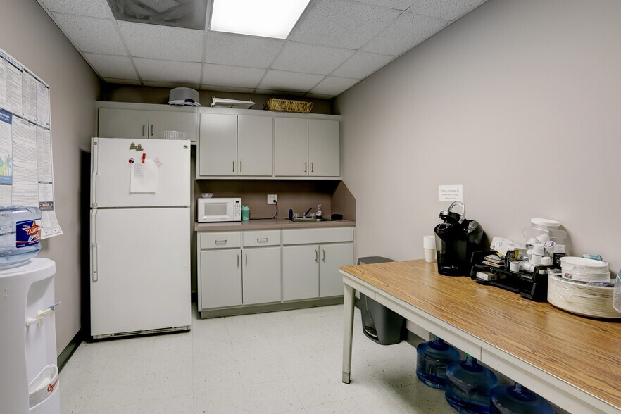 More Photos Of 193 Schmidt Rd, Sealy Freestanding For Sale