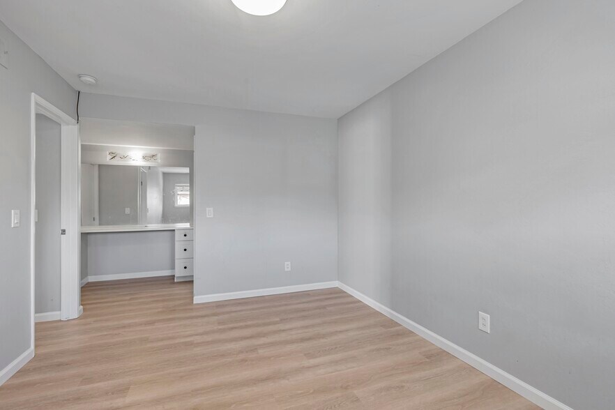 More Photos Of 477 Greendale Way, San Jose Apartments For Sale