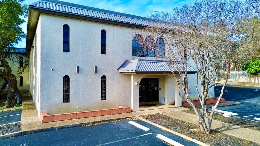 More Photos Of 975 W Bitters Rd, San Antonio Medical For Lease