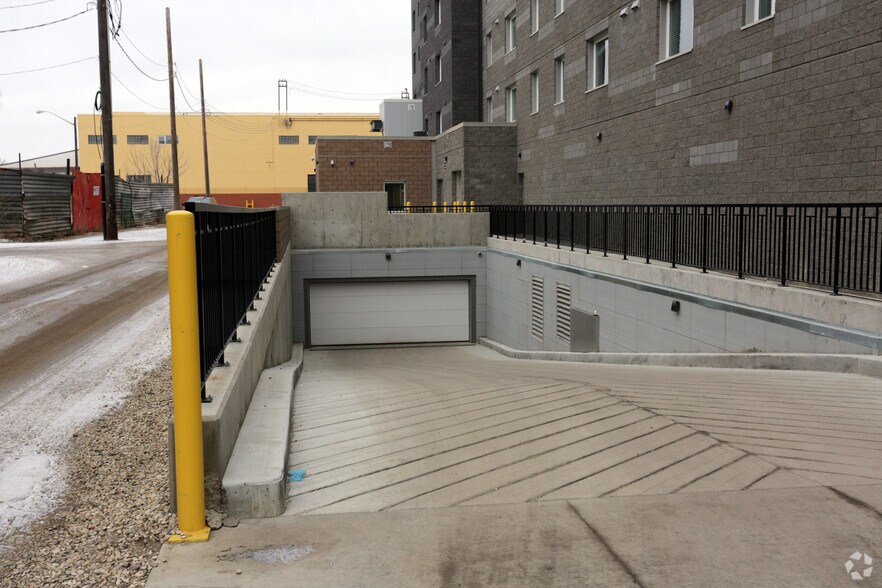 More Photos Of 9505 105th Ave NW, Edmonton Apartments For Lease