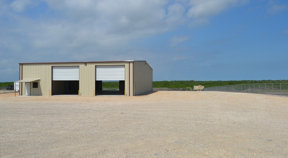 Primary Photo Of 8229 S State Highway 16, Jourdanton Warehouse For Lease