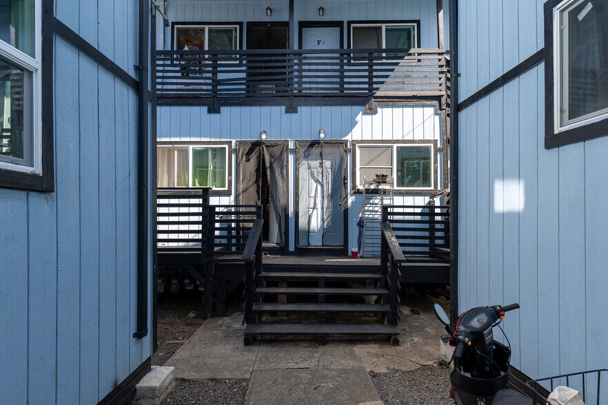 More Photos Of 815 Lopez Ln, Honolulu Apartments For Sale