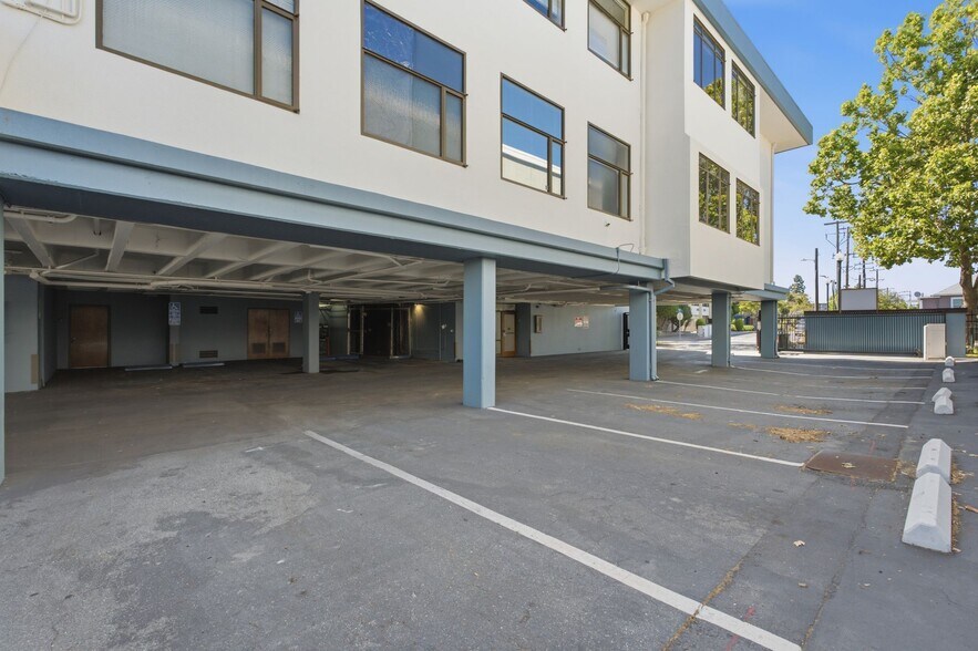 More Photos Of 6500 Fairmount Ave, El Cerrito Storefront Retail Office For Sale