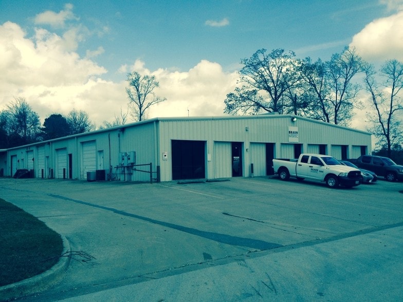 Primary Photo Of 2120 Brandon Dr, Tyler Flex For Sale