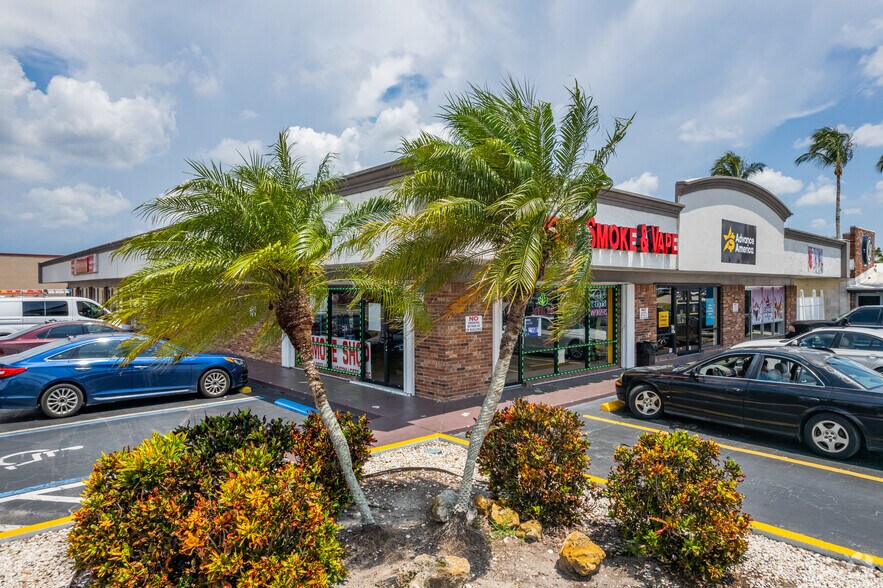 Primary Photo Of 11485 S Cleveland Ave, Fort Myers Unknown For Lease
