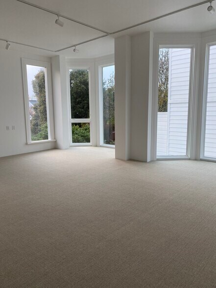 More Photos Of 3516 Sacramento St, San Francisco Storefront Retail Office For Lease