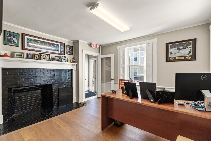 More Photos Of 15 Cherry St, Danvers Office For Lease
