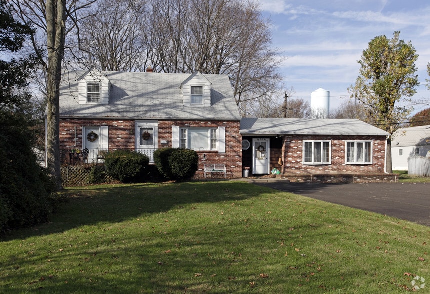 More Photos Of 242 W Trenton Ave, Morrisville Office For Sale