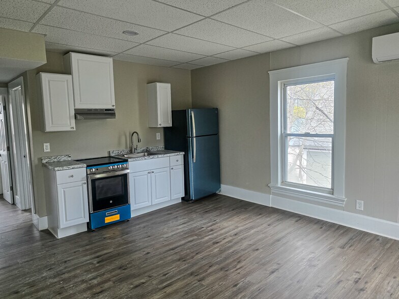 More Photos Of 8 Union St, Claremont Apartments For Sale
