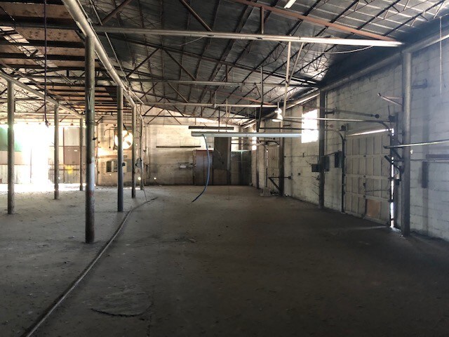 More Photos Of 601 Lone Star Blvd, San Antonio Warehouse For Lease