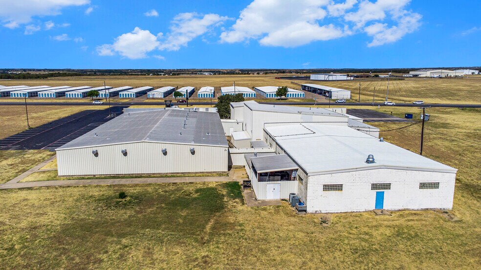 More Photos Of 1014 N Nolan River Rd, Cleburne Medical For Sale