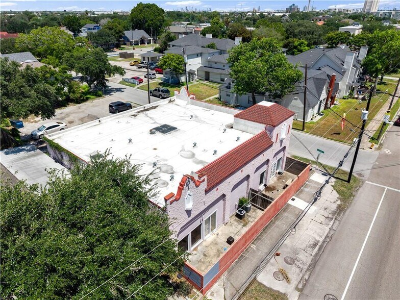 More Photos Of 801 S Carancahua St, Corpus Christi Apartments For Sale