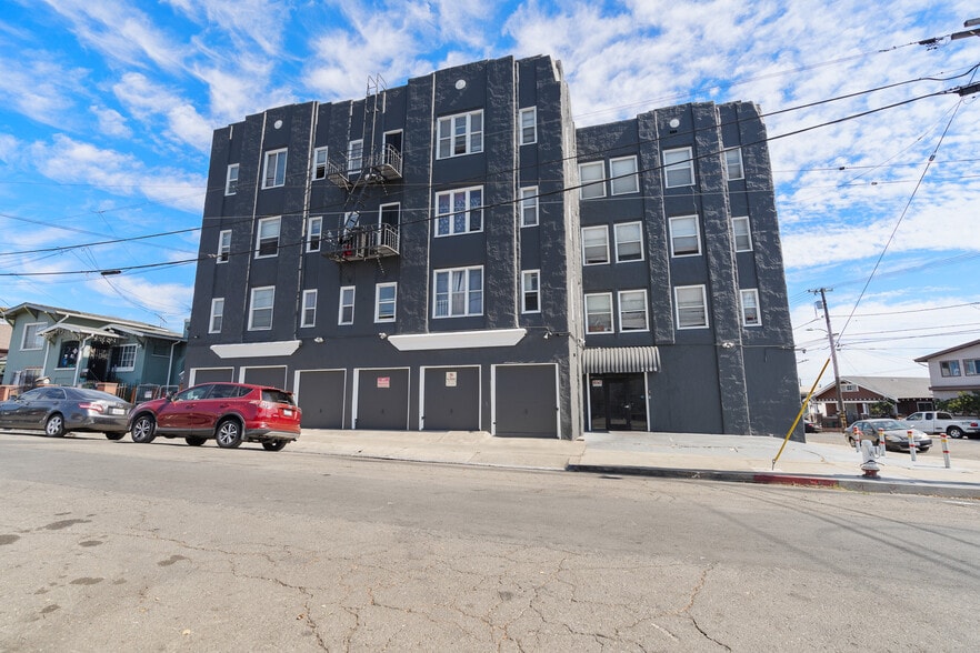 More Photos Of 2100 51st Ave, Oakland Apartments For Sale