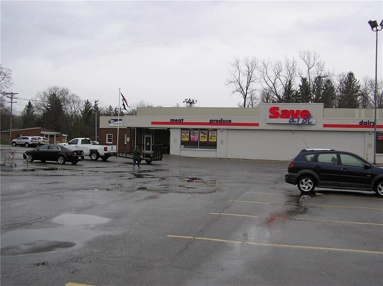 More Photos Of 7275-7289 W Main St, Lima Storefront For Lease