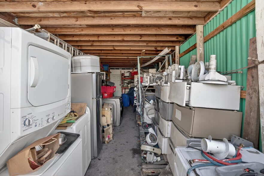 More Photos Of 3928 SW 12th Ct, Fort Lauderdale Manufacturing For Sale