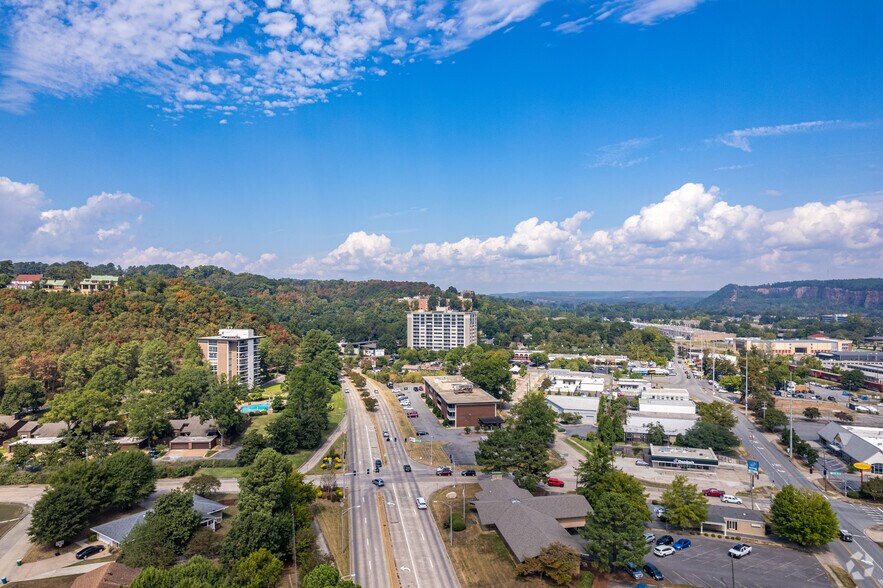 More Photos Of 3600 Cantrell Rd, Little Rock Office For Lease