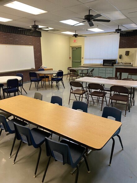 More Photos Of 630 W 17th Pl, Tempe Schools For Lease