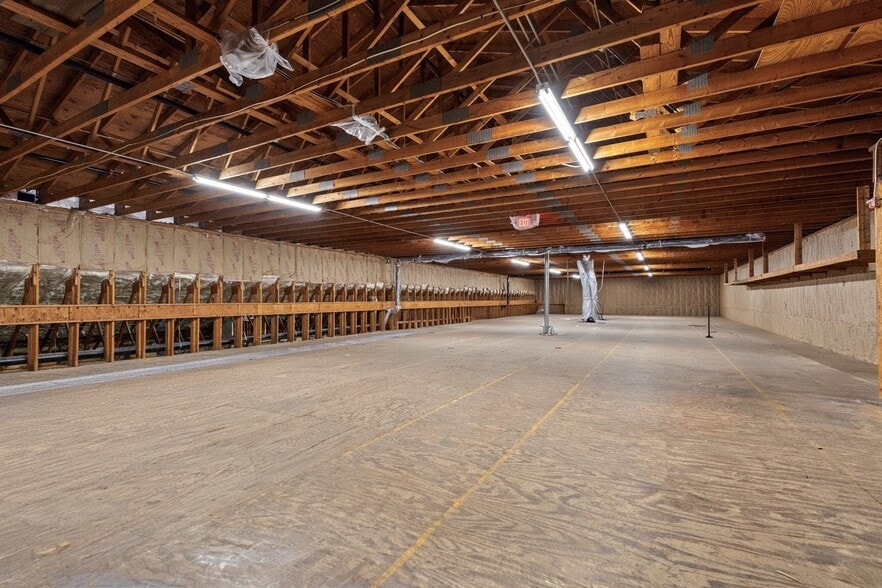 More Photos Of 598 Wood Ave, Woonsocket Freestanding For Lease