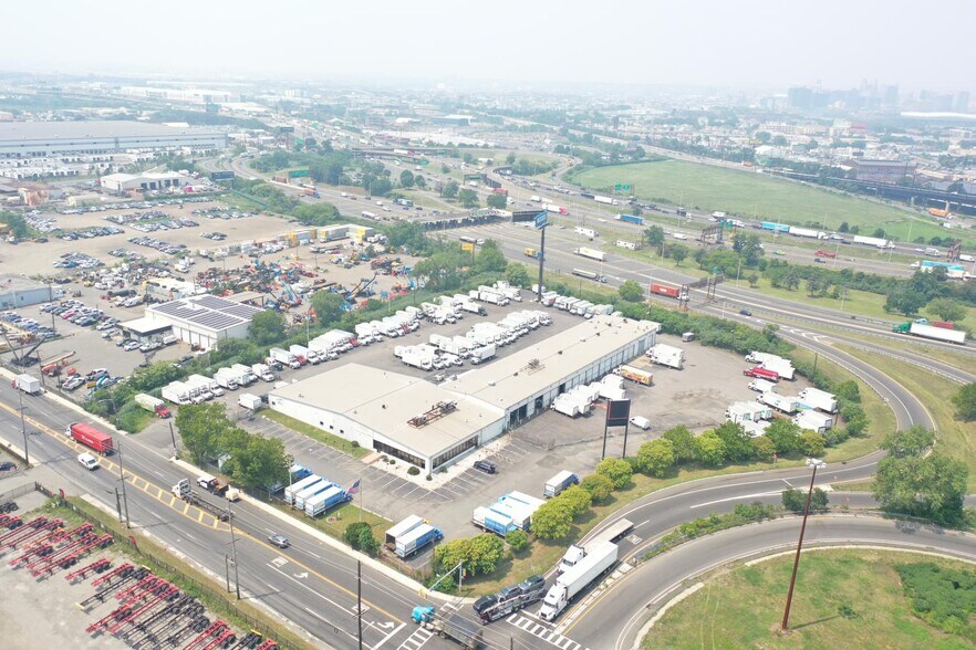 More Photos Of 41-65 Doremus Ave, Newark Service For Lease