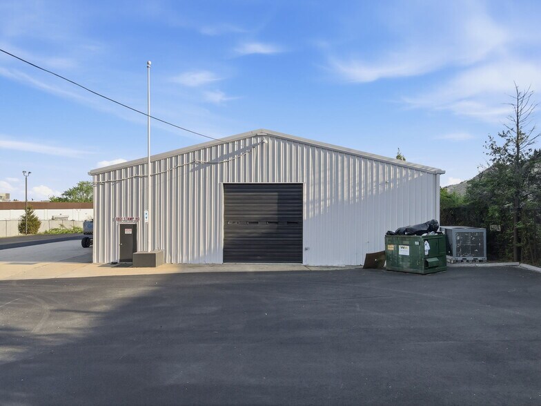 More Photos Of 4801 Stamp Rd, Marlow Heights Warehouse For Lease
