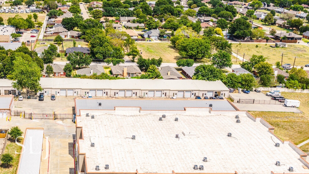More Photos Of 6406 Highway 78, Sachse Flex For Sale