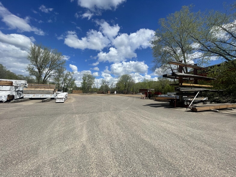 More Photos Of 4000 Labore Rd, Vadnais Heights Manufacturing For Sale