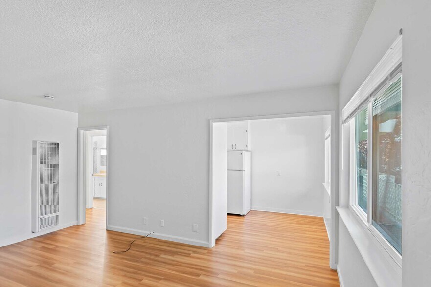 More Photos Of 256 La Pala Dr, San Jose Apartments For Sale