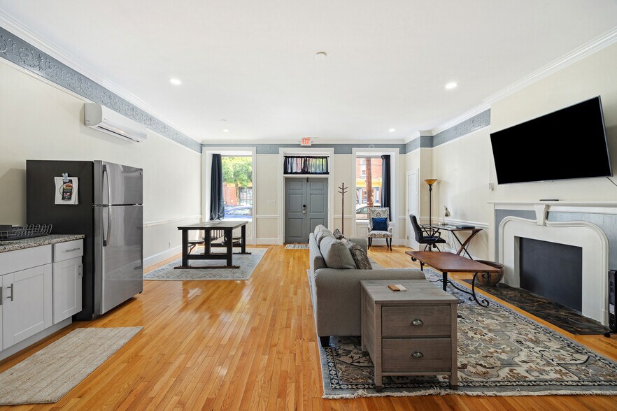 More Photos Of 23-25 W Old St, Petersburg Apartments For Sale