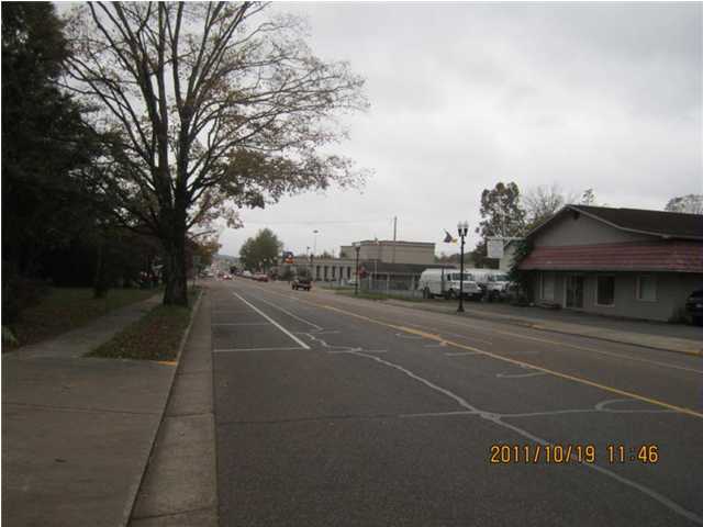 More Photos Of 15781 Rankin Ave, Dunlap Freestanding For Sale