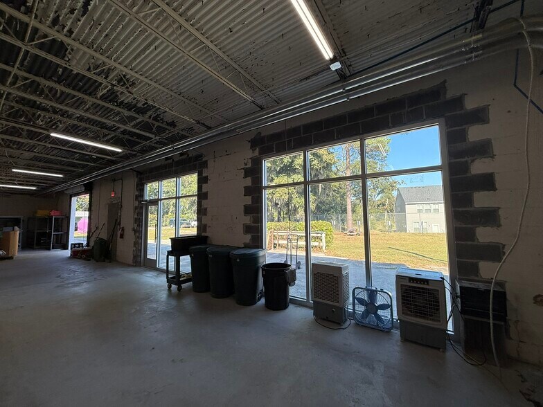 More Photos Of 5640 Rivers Ave, North Charleston General Retail For Lease