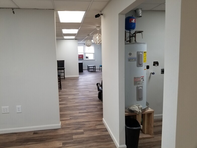 More Photos Of 4700 Stamp Rd, Marlow Heights General Retail For Lease