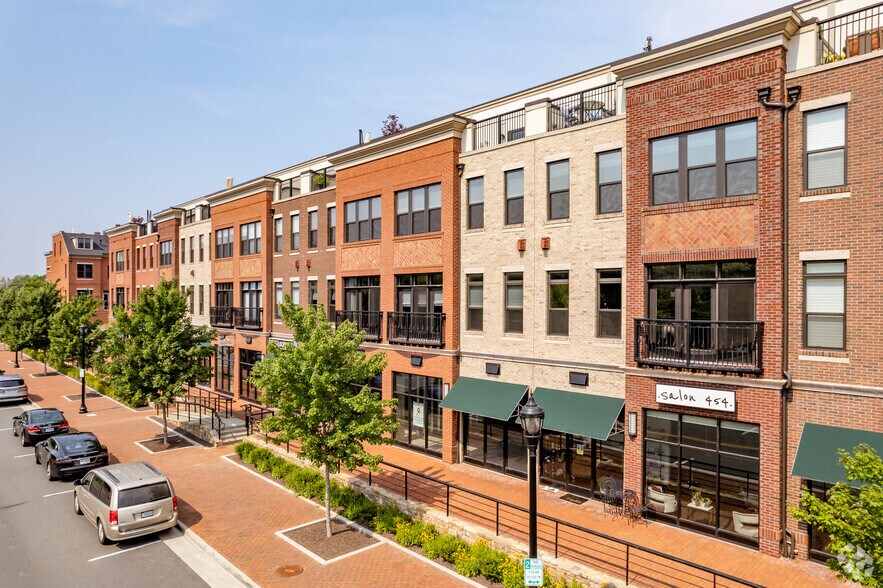 More Photos Of 200-225 Crescent Station Terr, Leesburg Apartments For Lease