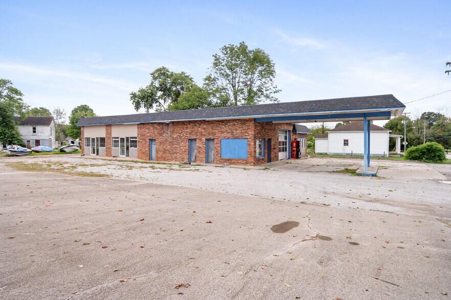 More Photos Of 331 Main St, Lebanon Junction Specialty For Sale