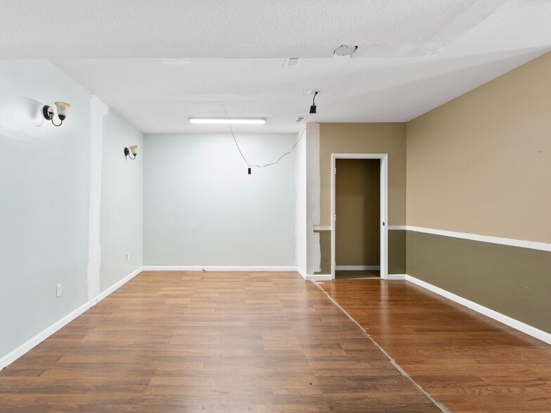 More Photos Of 2690 Hendersonville Rd, Fletcher Medical For Lease