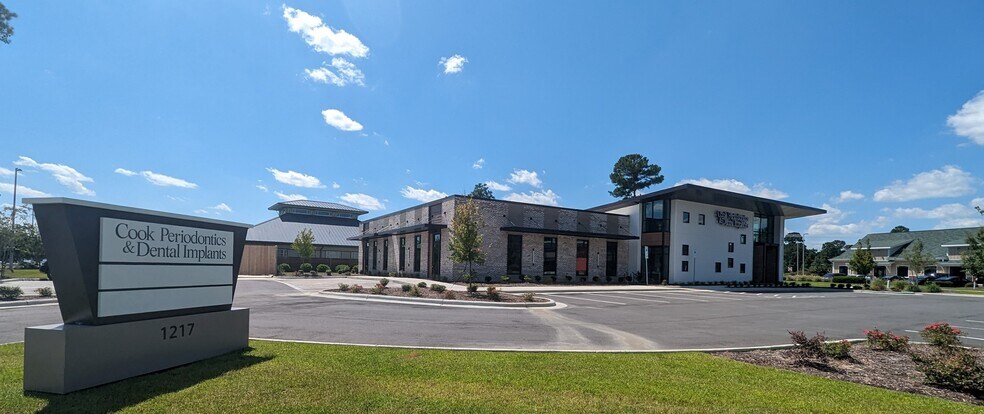 More Photos Of 1217 Magnolia Village Way, Leland Office For Lease