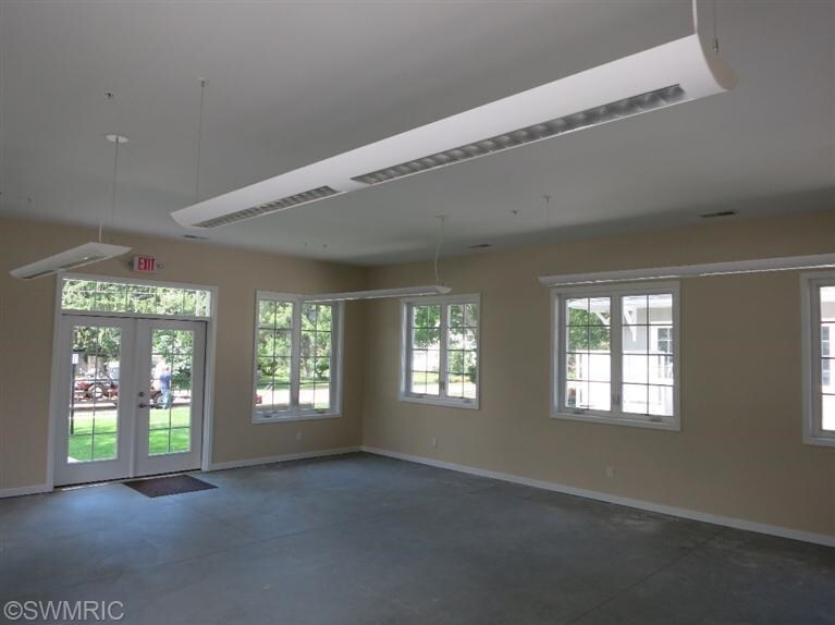 More Photos Of 430 W Center St, Douglas Freestanding For Sale