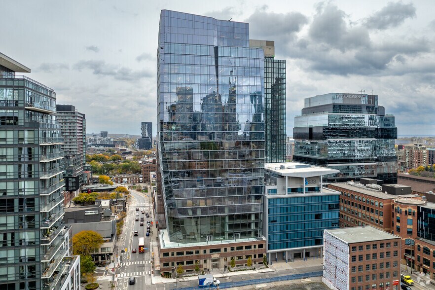 More Photos Of 25 Ontario St, Toronto Office For Lease