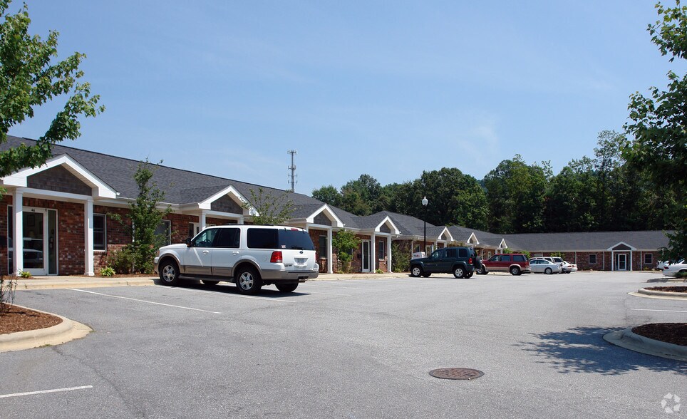 More Photos Of 4 Herman Avenue Ext, Asheville Office For Lease