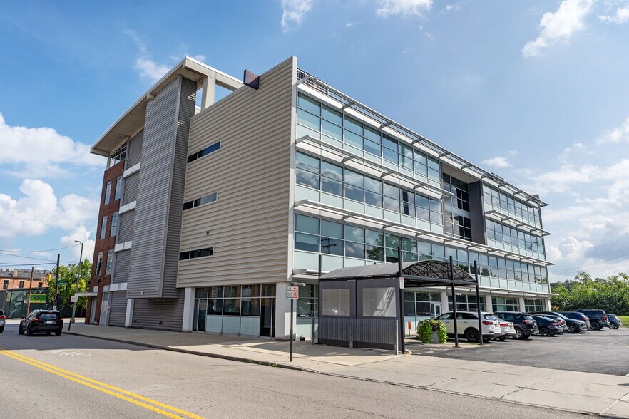 More Photos Of 515 E Main St, Columbus Office For Sale